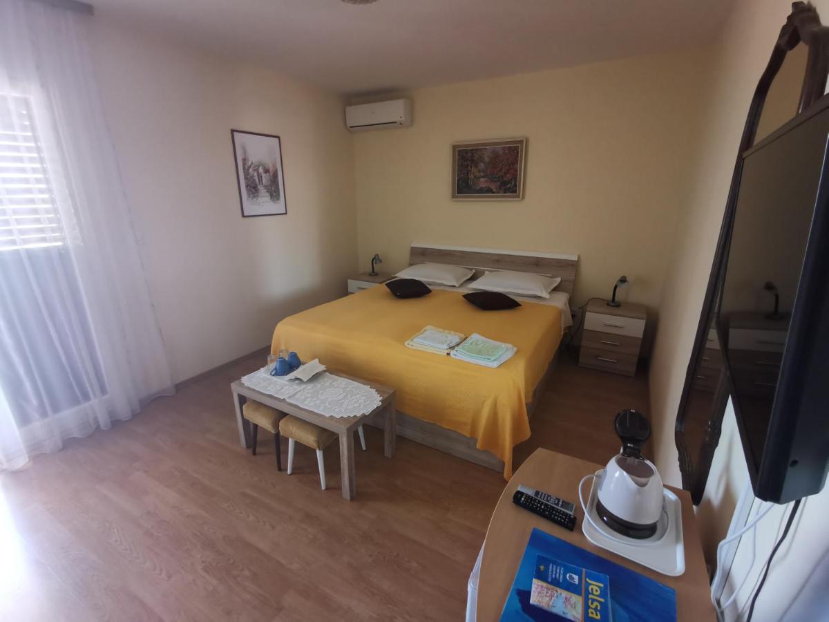 Guest House Jelsa Jelsa  Exteriér fotografie