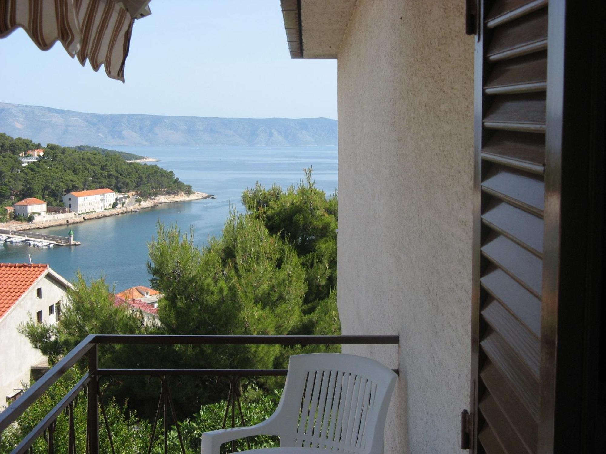 Guest House Jelsa Pokoj fotografie